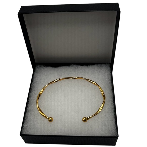 Gold or Silver Twist Design‎ Open Cuff Bracelet. New - Picture 11 of 11